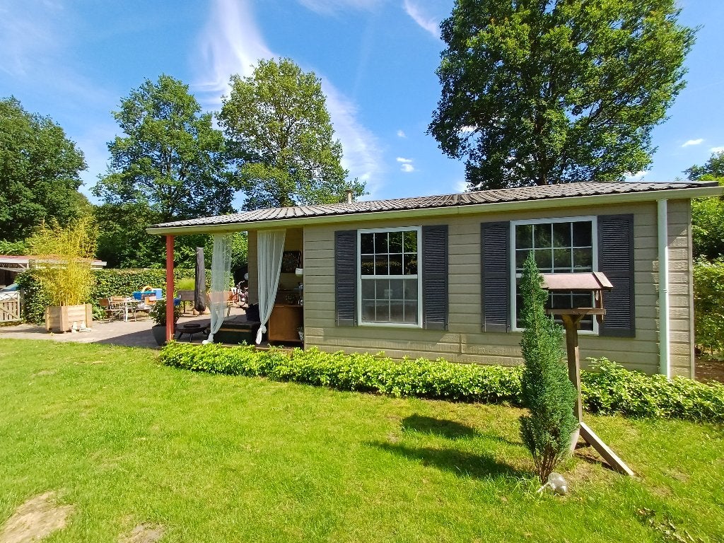 Te koop: recreatiechalet in bosrijke omgeving bij Hardenberg, 5 personen, In bos, 2 slaapkamers, Chalet, Bungalow of Caravan