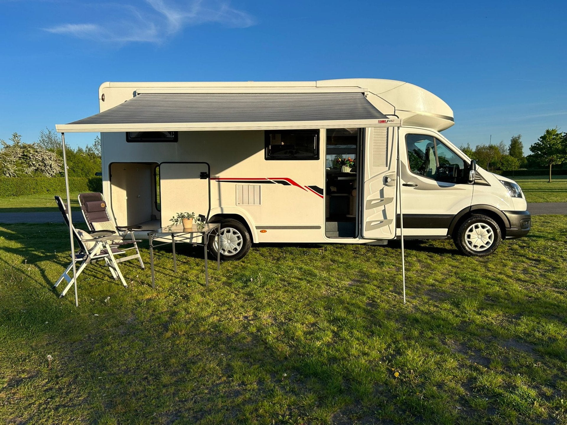 Challenger Half Intergraal 287 GA Ford Transit met Lengtebed, Ringverwarming, Info@autoverkoopheerenveen.nl, Autoverkoop Heerenveen