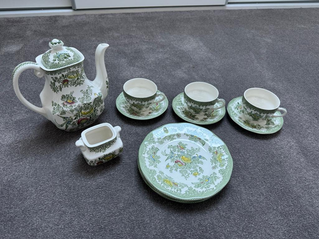 Wedgwood Servies: Theepot, Suikerpotje, Kop en Schotels, Bor, Huis en Inrichting, Keuken | Servies, Gebruikt, Ophalen of Verzenden