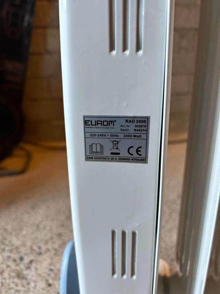 Eurom RAD 2000 Oliegevulde Radiator - 2000 Watt, Ophalen, 30 tot 80 cm, Gebruikt, Radiator