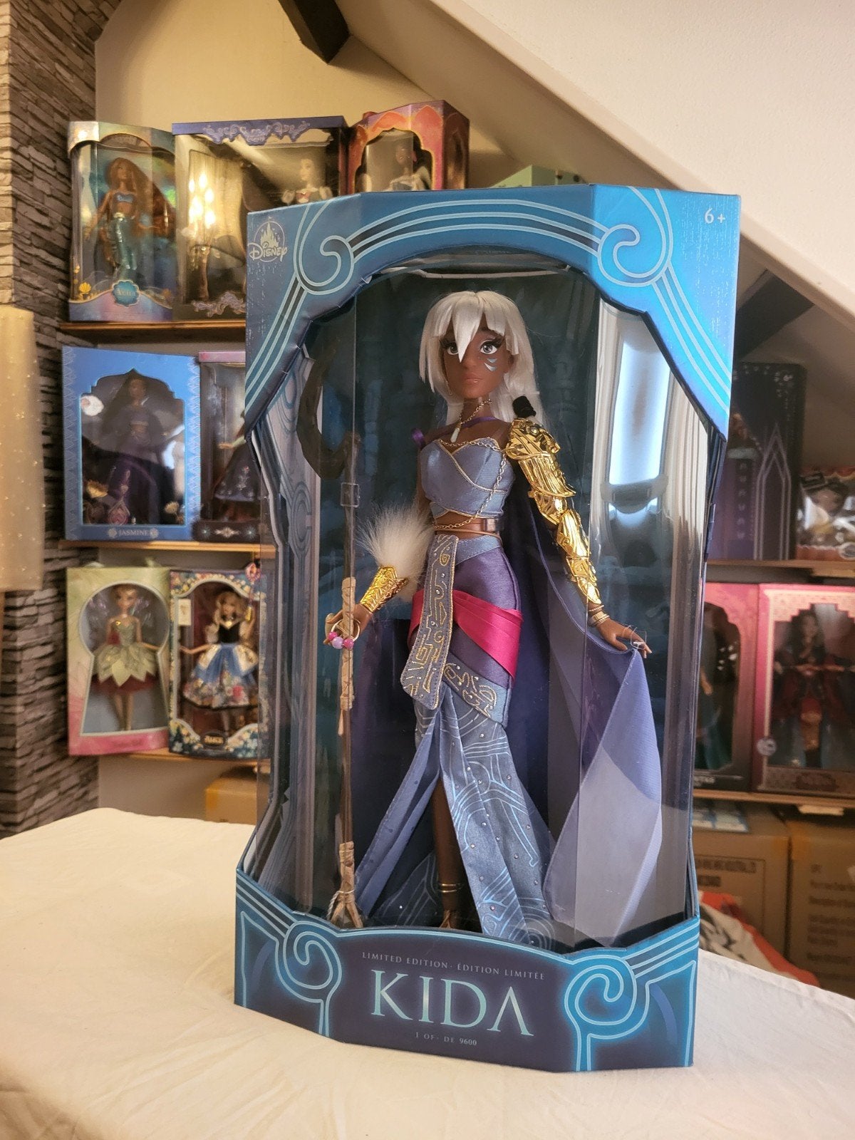 Disney 
Kida Limited edition doll, Ophalen of Verzenden, Overige figuren, Nieuw, Beeldje of Figuurtje