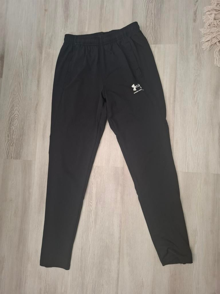 Under Armour trainingsbroek maat S, Kleding | Heren, Sportkleding, Fitness, Zwart, Under Armour, Ophalen of Verzenden