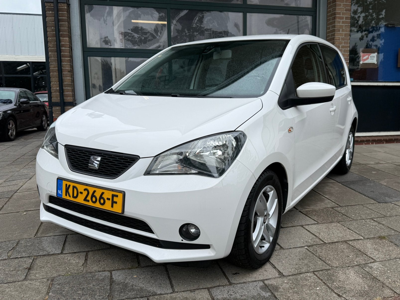 Seat Mii 1.0 44KW 2016 Wit | Airco | Cruise Controle | PDC, Auto's, Voorwielaandrijving, Stof, 840 kg, 4 stoelen