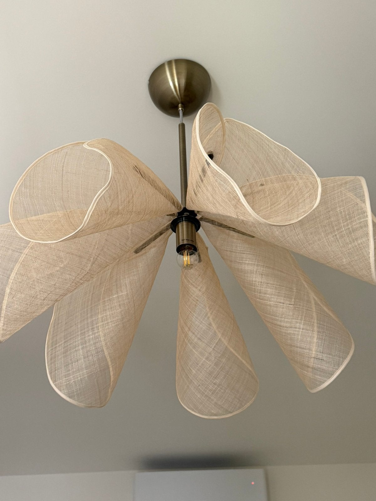 Grote bloemen hanglamp, Overige merken, Ophalen of Verzenden, Zo goed als nieuw, Kunststof