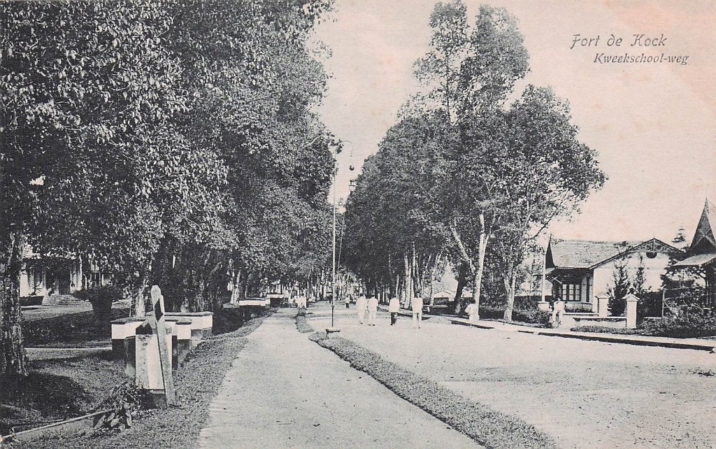 Nederlands Indië Fort de Kock - Kweekschoolweg (geanimeerd), Ophalen of Verzenden, Voor 1920, Ongelopen, Buiten Europa