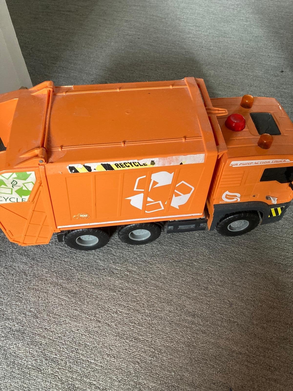 Oranje speelgoed vuilniswagen met recycle functie, Ophalen, Gebruikt