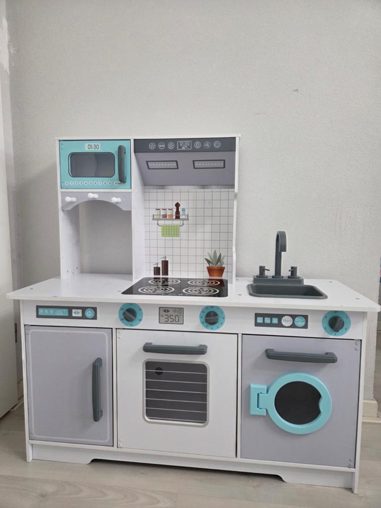 Grote Houten Speelkeuken met Oven, Magnetron en Wasbak, Kinderen en Baby's, Speelgoed | Speelkeukens, Ophalen, Gebruikt, Hout