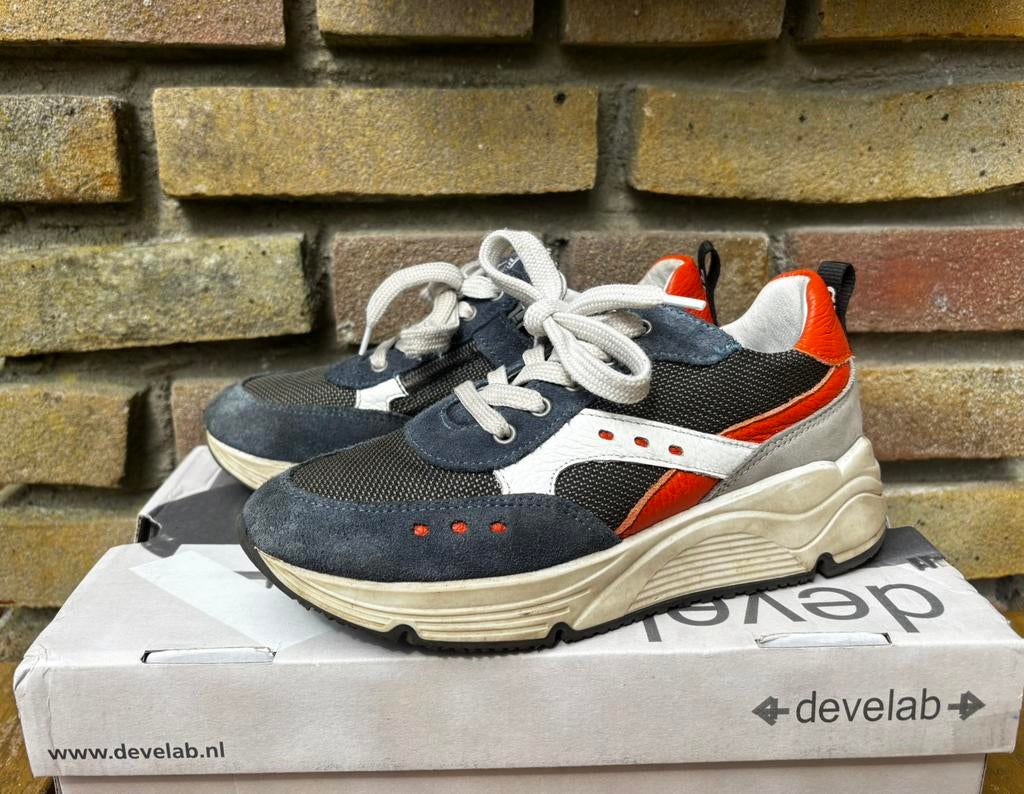Develab sneakers - net nieuw - maat 33, Schoenen, Ophalen of Verzenden, Zo goed als nieuw, Jongen