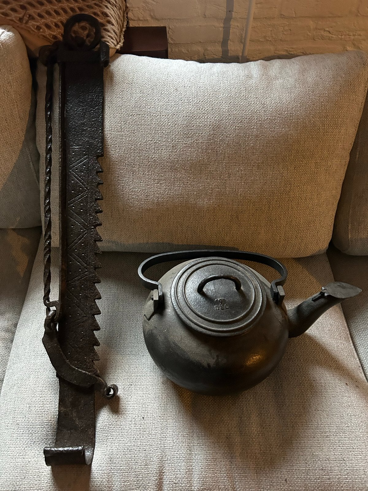 Antieke gietijzeren appelketel met schaag., Antiek en Kunst, Ophalen of Verzenden