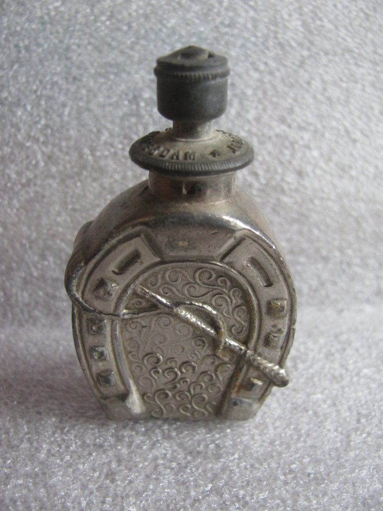 Oud Boldoot Parfumflesje / Hoefijzer & Zweep 6 x 3.5 cm, Verzenden
