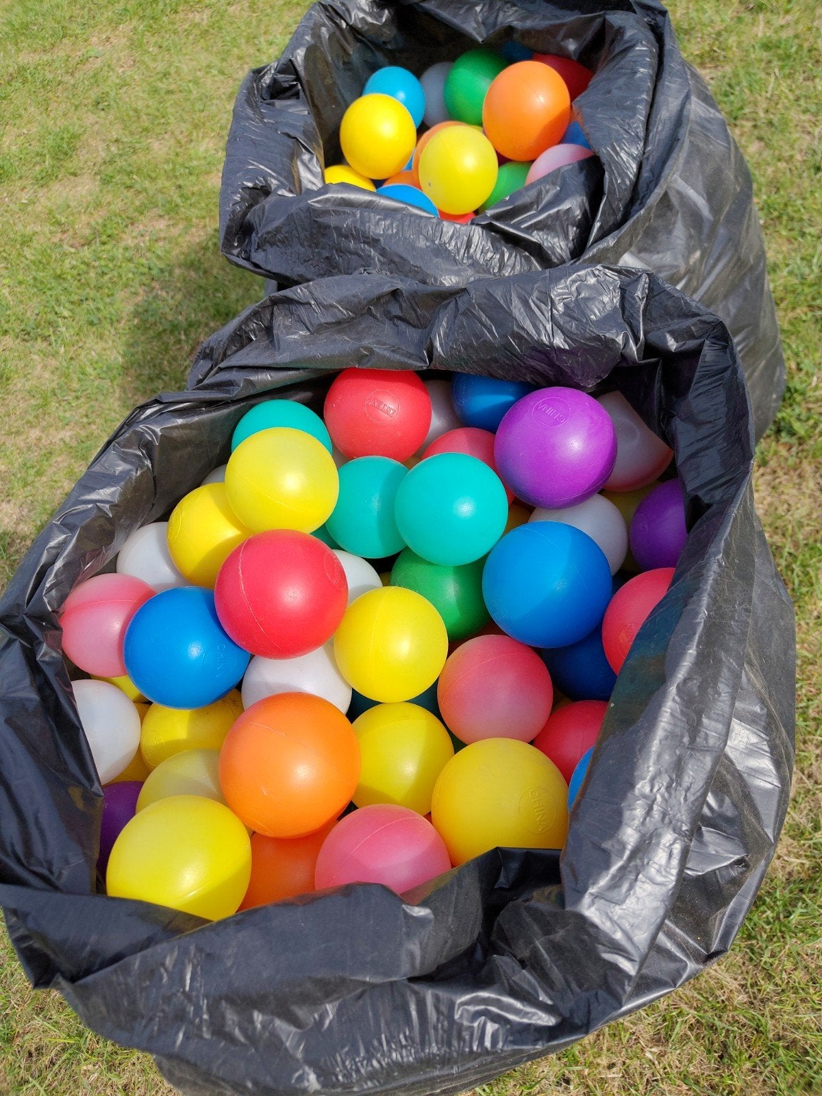 Gekleurde speelballen voor ballenbak of zwembad, Ophalen, Gebruikt