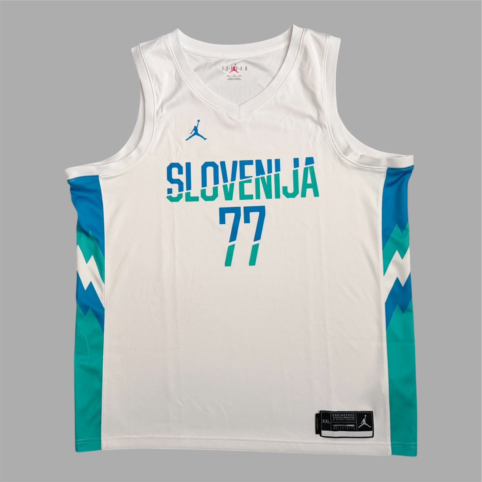 €130 NIEUW Nike Luka Doncic Slovenie jersey maat xxl shirt, Ophalen of Verzenden, Nieuw, Kleding