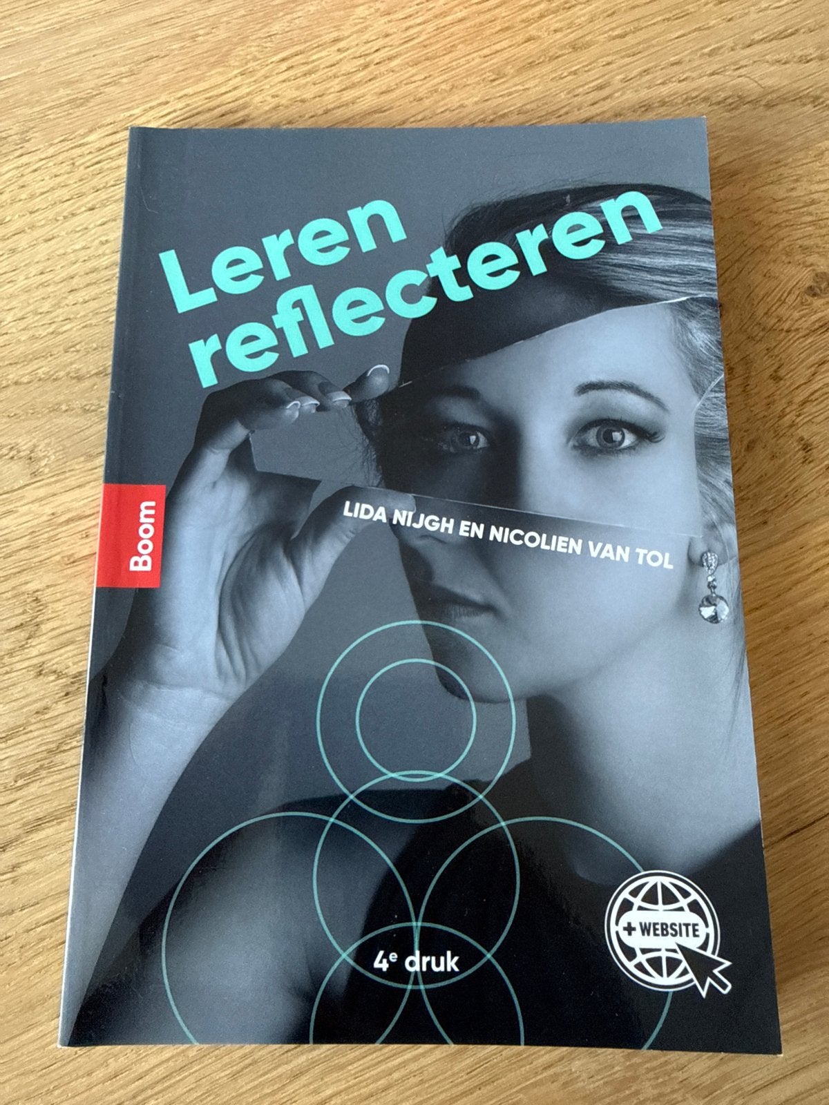Leren reflecteren - Lida Nijgh en Nicolien van Tol, Ophalen of Verzenden, Zo goed als nieuw, HBO