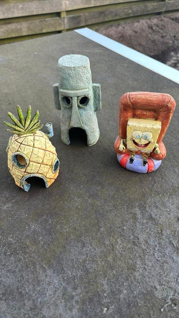 Aquarium ornamenten spongebob, Ophalen, Zo goed als nieuw