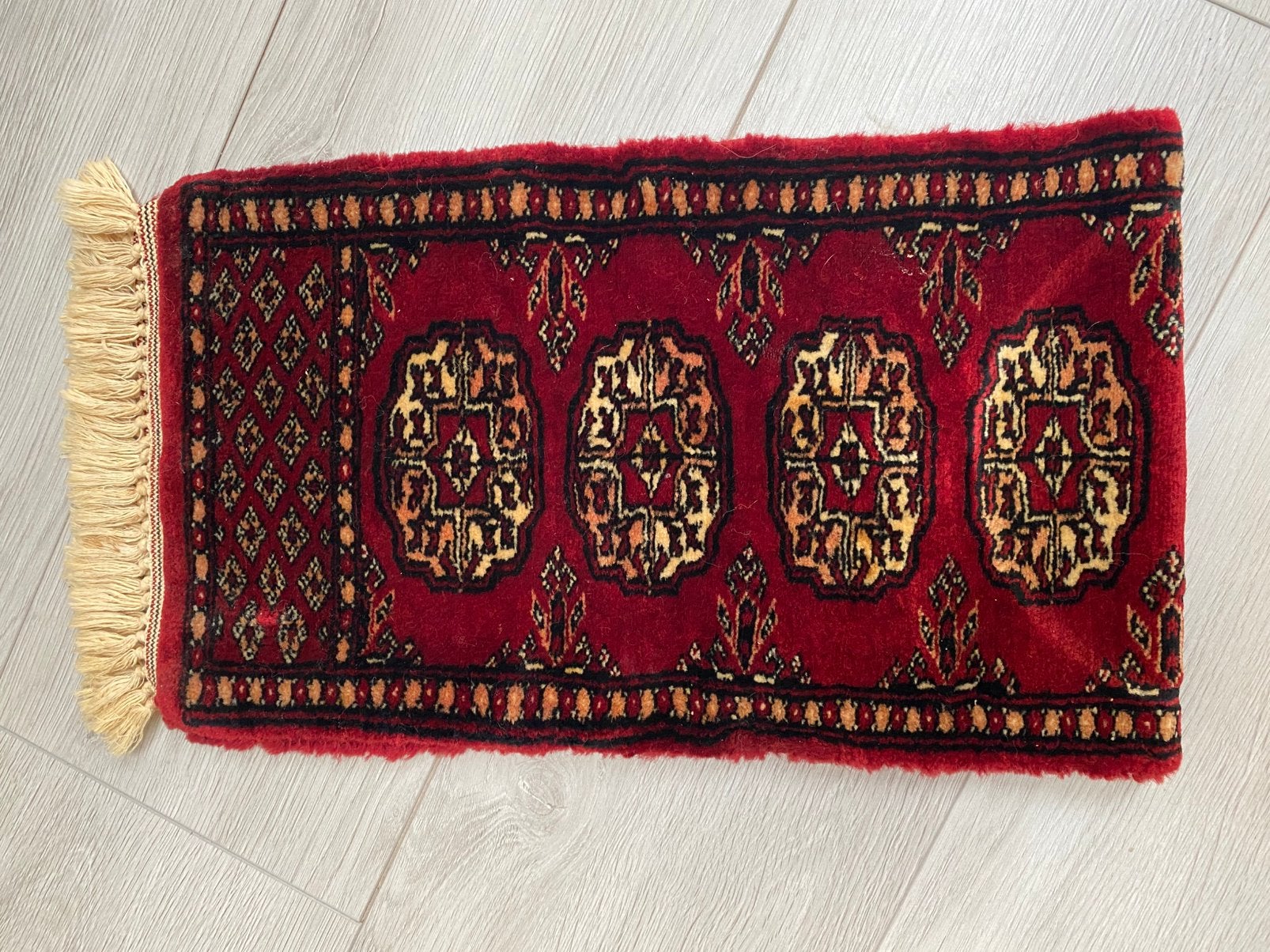 Tapijt loper rood, Ophalen