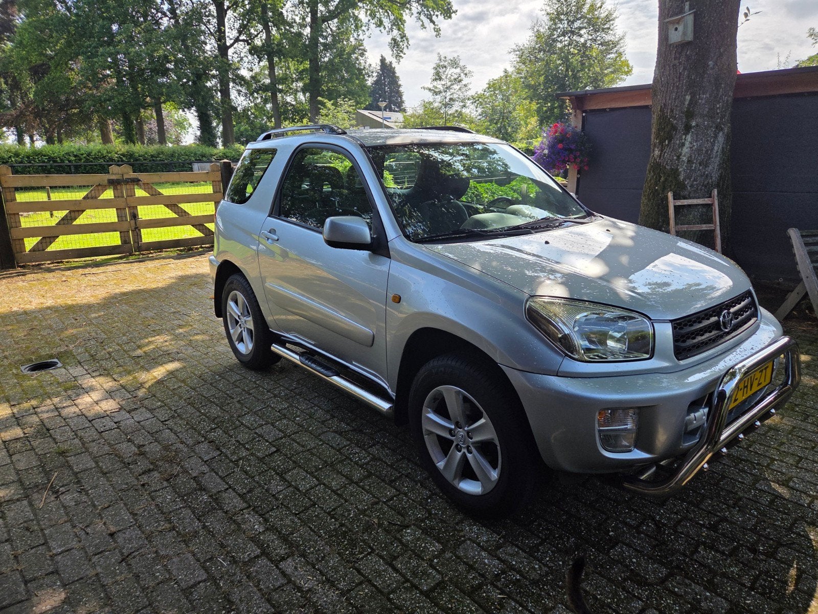 Toyota Rav4 2.0 I 3D 4WD 2002 Grijs, Auto's, 1998 cc, 4 cilinders, 4 stoelen, Handgeschakeld