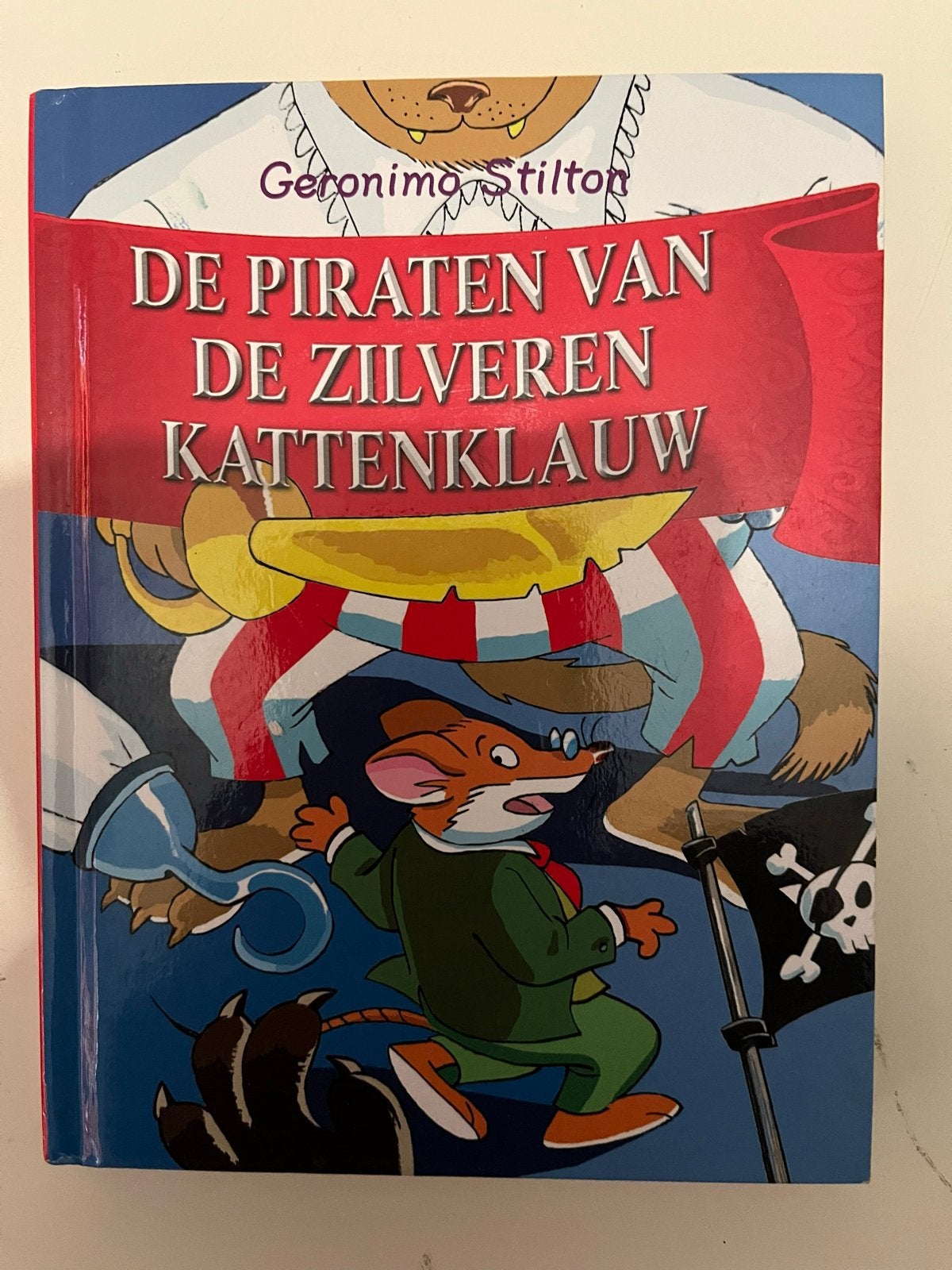 Geronimo Stilton: De Piraten van de Zilveren Kattenklauw, Ophalen of Verzenden, Zo goed als nieuw, Fictie algemeen