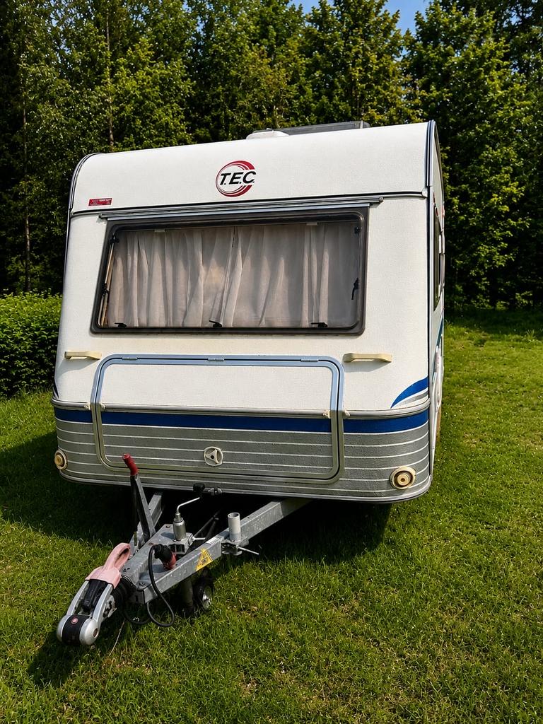 TEC Travel King 4.50 - complete caravan met luxe unico tent, Standaardzit, T.E.C., Omvormbare zithoek, 750 - 1000 kg
