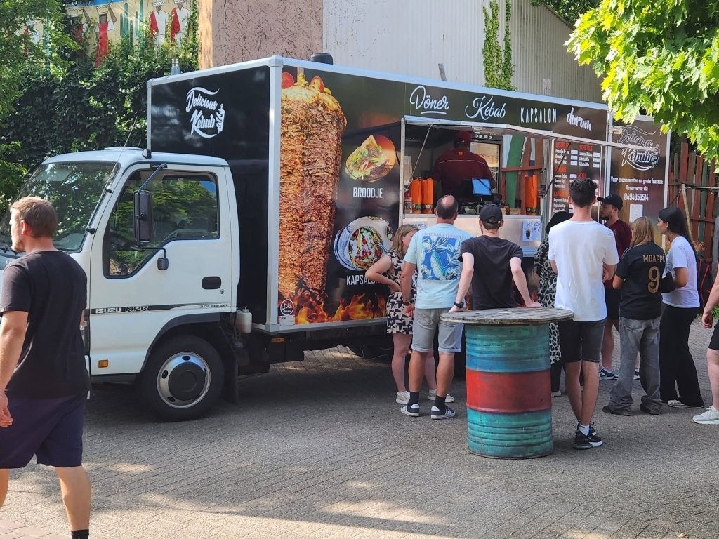 Luxe Kebab Foodtruck, Ophalen, Zo goed als nieuw