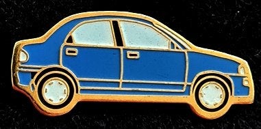 Mazda 121- bolhoed- pin blauw gelakt, Verzenden, Nieuw, Transport, Speldje of Pin