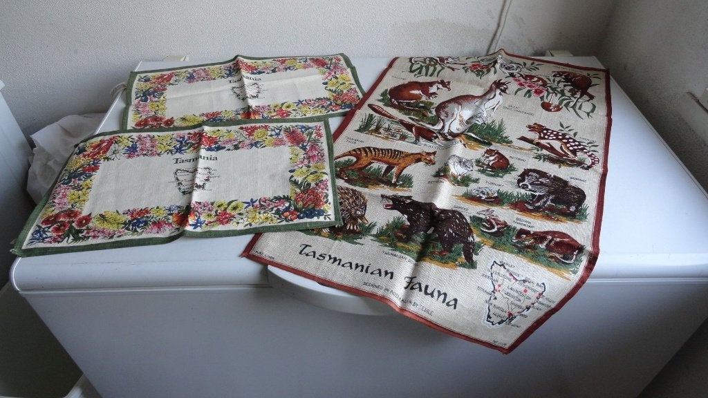 Tasmanie, placemats, theedoeken, souvenirs kalenders, Ophalen of Verzenden