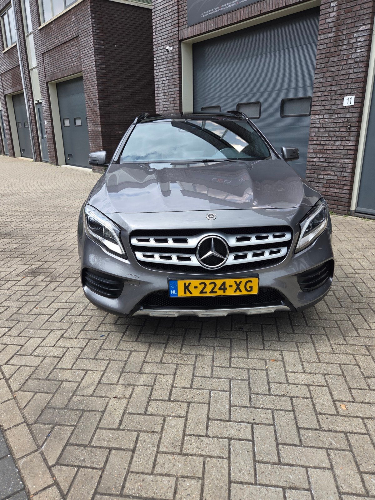 Mercedes-Benz GLA200 1.6 115KW Aut7 2017 Grijs, Zwart, 715 kg, Leder en Stof, 1595 cc