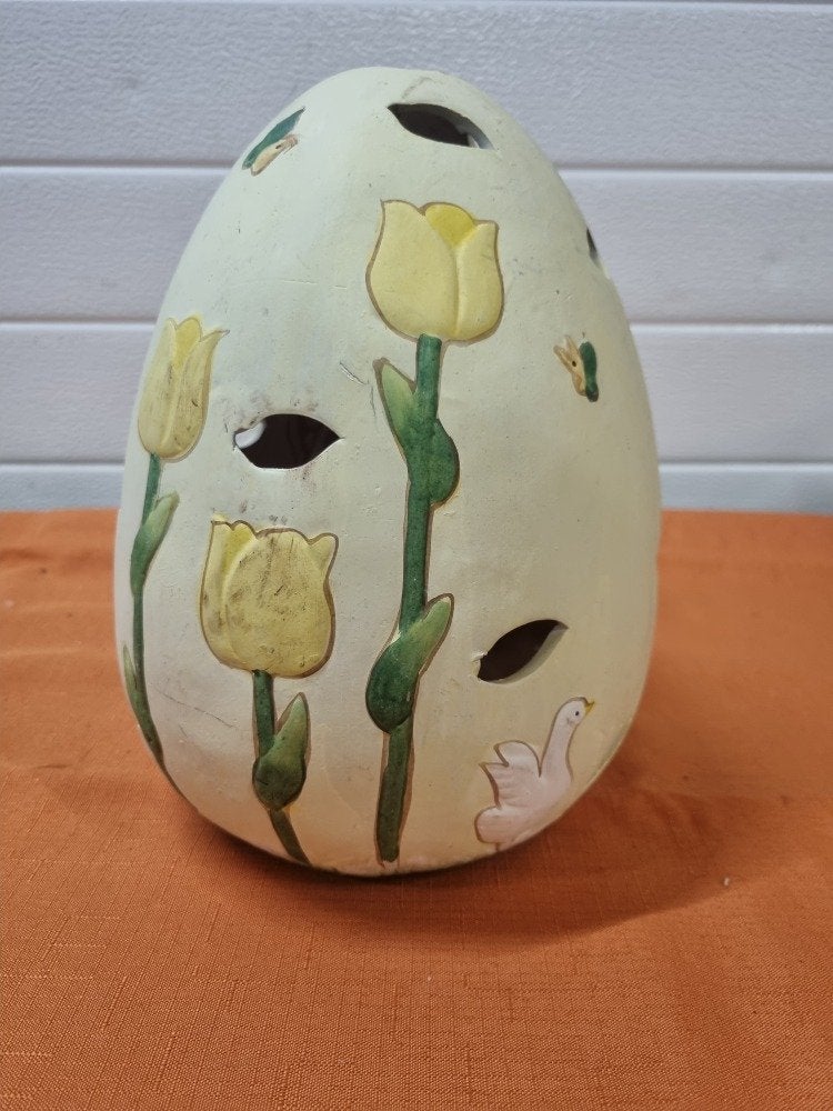 waxinehouder ei met tulpen aardewerk, Ophalen of Verzenden, 'T Olde Gre-j, Info@toldegrej.nl, Endepoelstraat 20f Didam