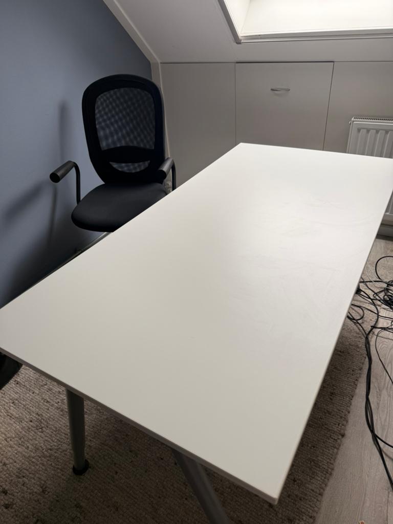 Wit bureau 160x80 cm - Ideaal voor thuiswerkplek, Ophalen, Gebruikt, In hoogte verstelbaar, Computerbureau