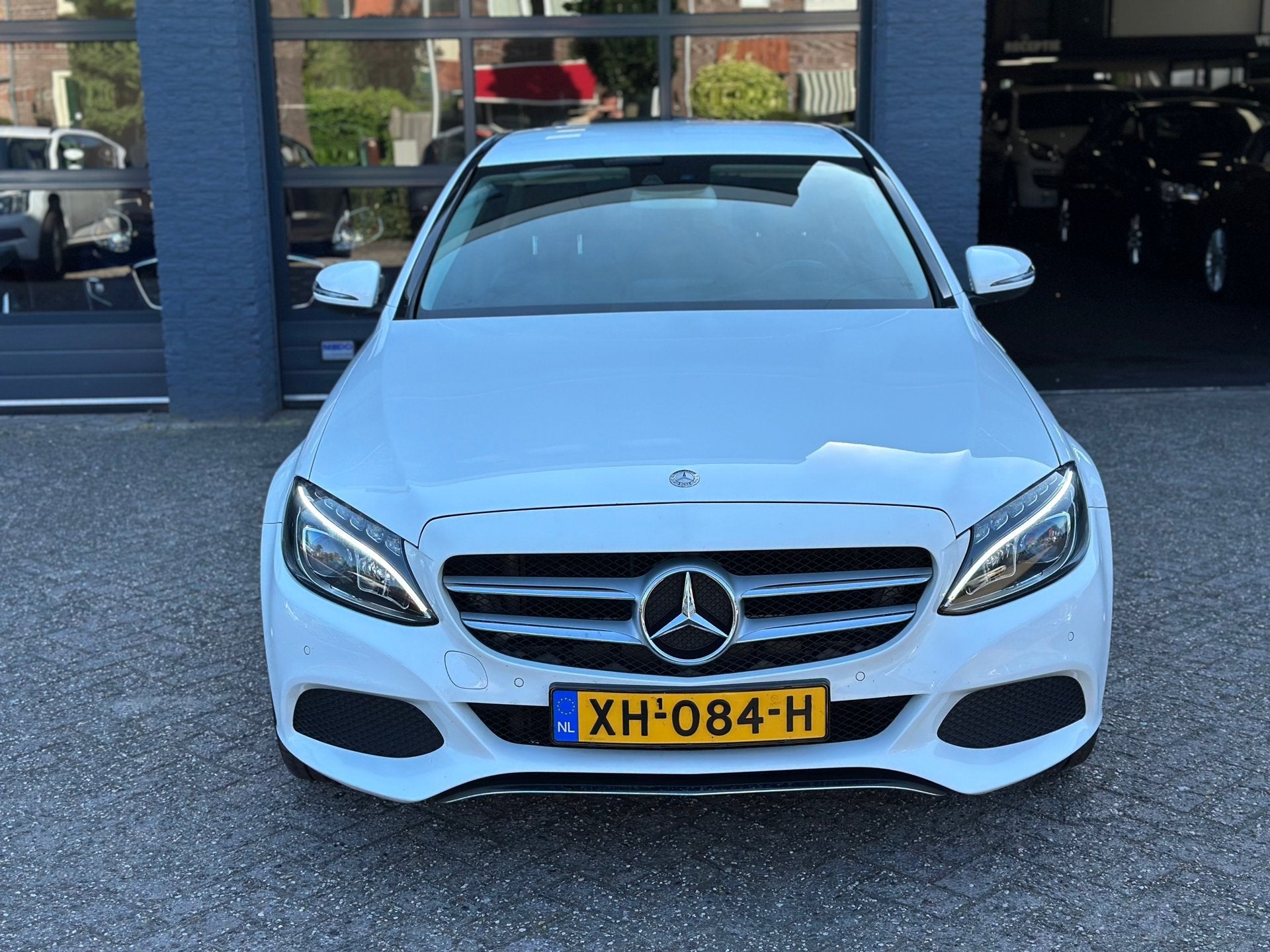 Mercedes-Benz C-klasse 180 AmbiL|Xenon|Leer|Camera|Pdc|Nap!, Automaat, Euro 6, Wit, Bedrijf