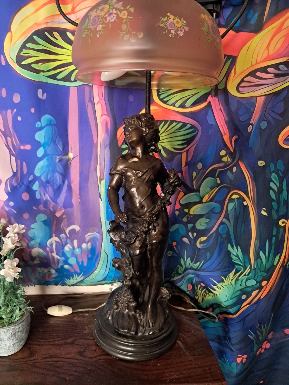 Bronzen lamp met beeld van figuur, 68 cm hoog, Antiek en Kunst, Ophalen of Verzenden