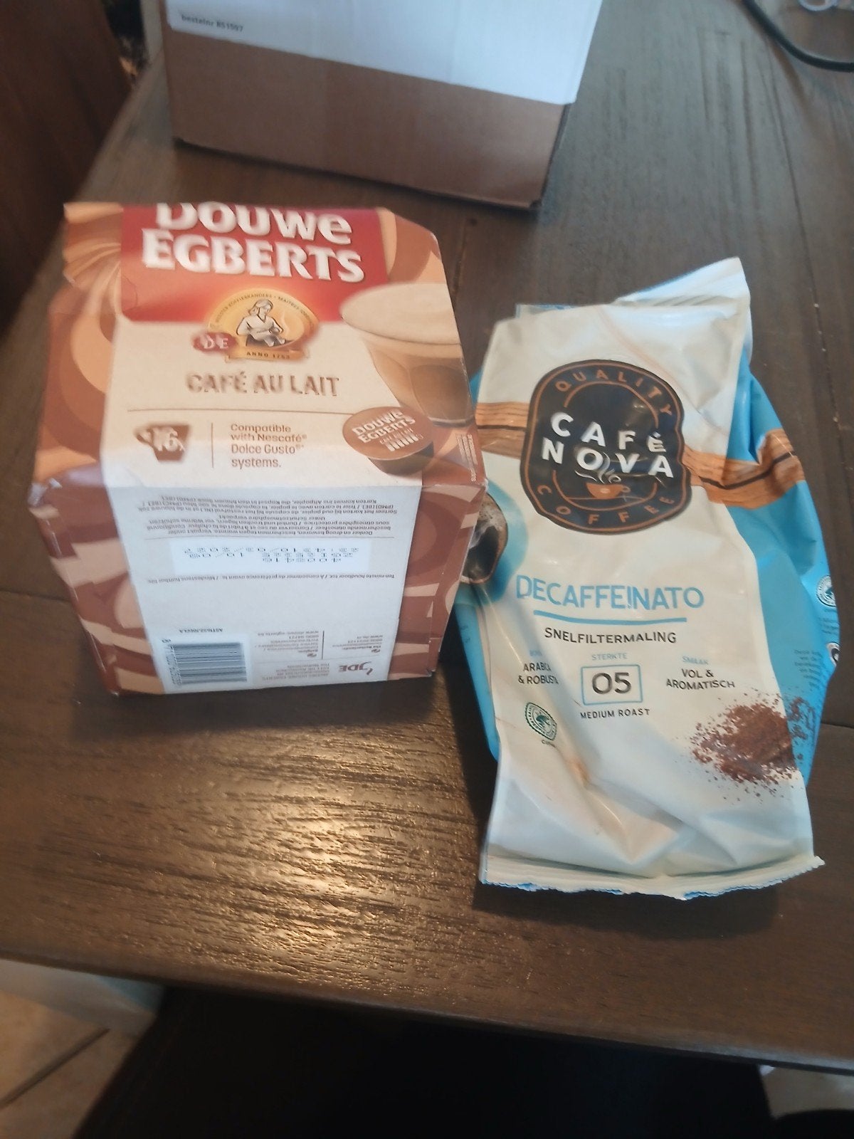 Douwe Egberts Café au Lait cups & Cafe Nova Decaffeinato, Ophalen of Verzenden, Nieuw, Overige modellen, Gemalen koffie