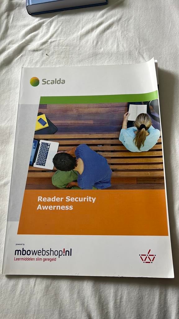 Reader Security Awerness, Ophalen of Verzenden, Zo goed als nieuw, Overige niveaus