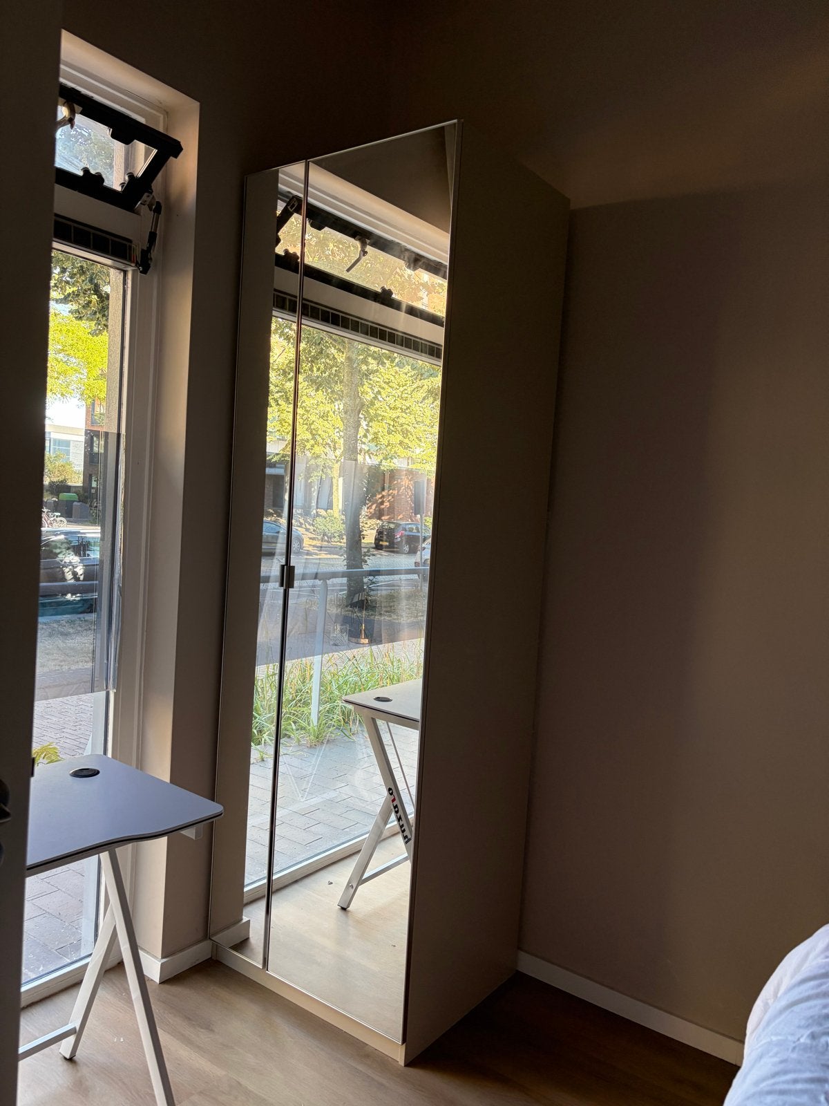 IKEA PAX Kledingkast met spiegeldeuren (236 cm hoog), Ophalen, 200 cm of meer, 50 tot 100 cm, Glas