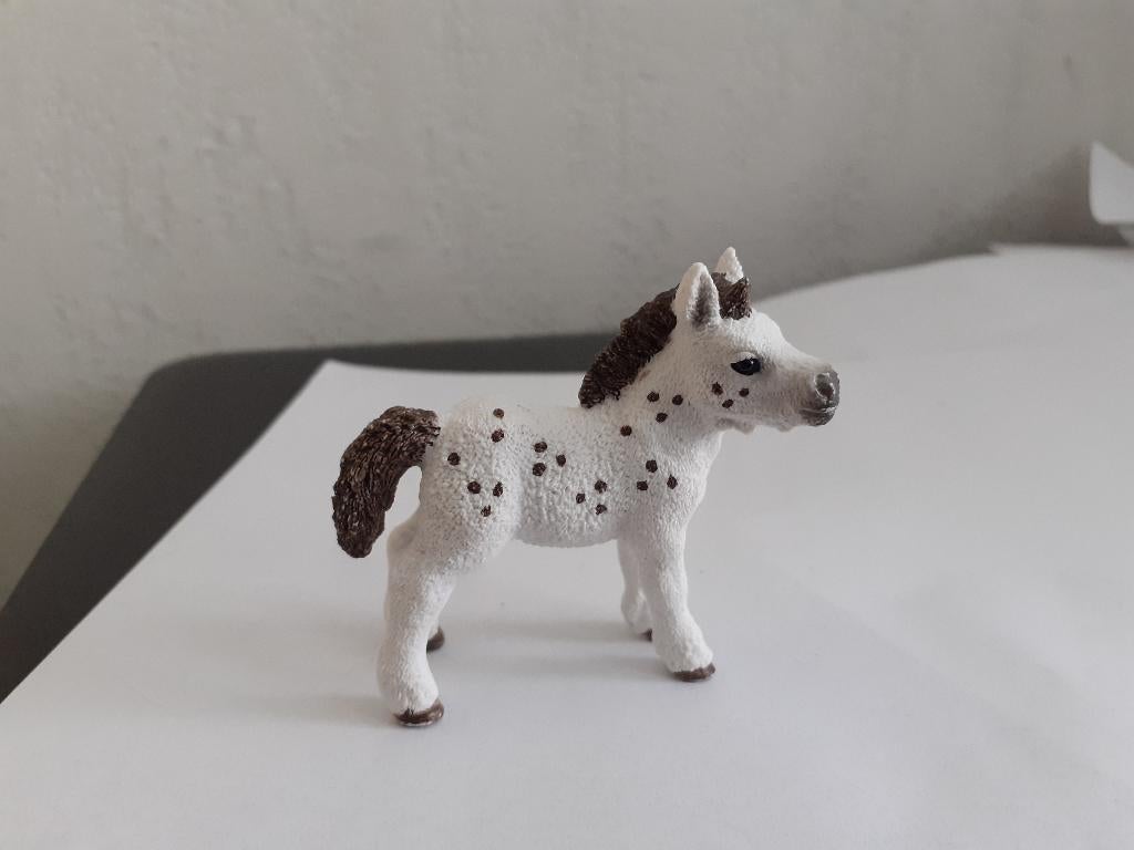 Schleich 82990 shetlander veulen spotty, dierfiguur, Verzamelen, Dierenverzamelingen, Ophalen of Verzenden, Zo goed als nieuw