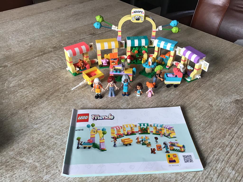 Lego friends Huisdieren Adoptiedag 42615, Ophalen of Verzenden, Zo goed als nieuw