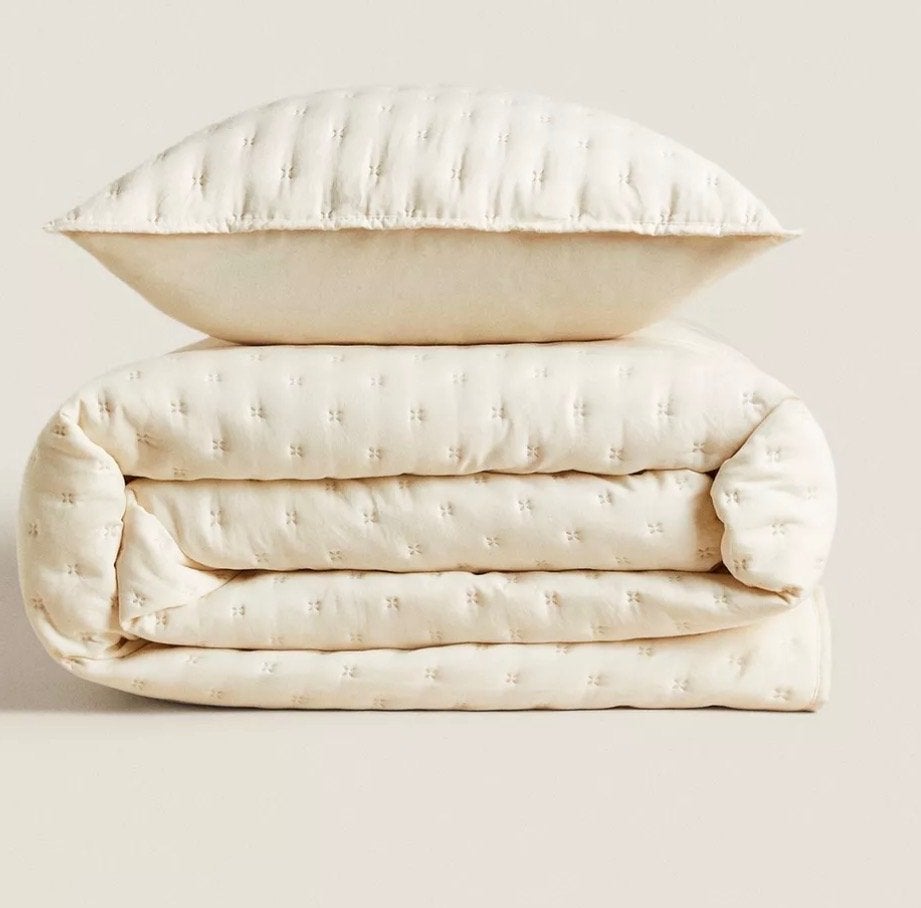 Zara microvezel gewatteerde sprei voor bed 160 of 180 breed, Huis en Inrichting, Overige kleuren, Overige typen, Overige materialen