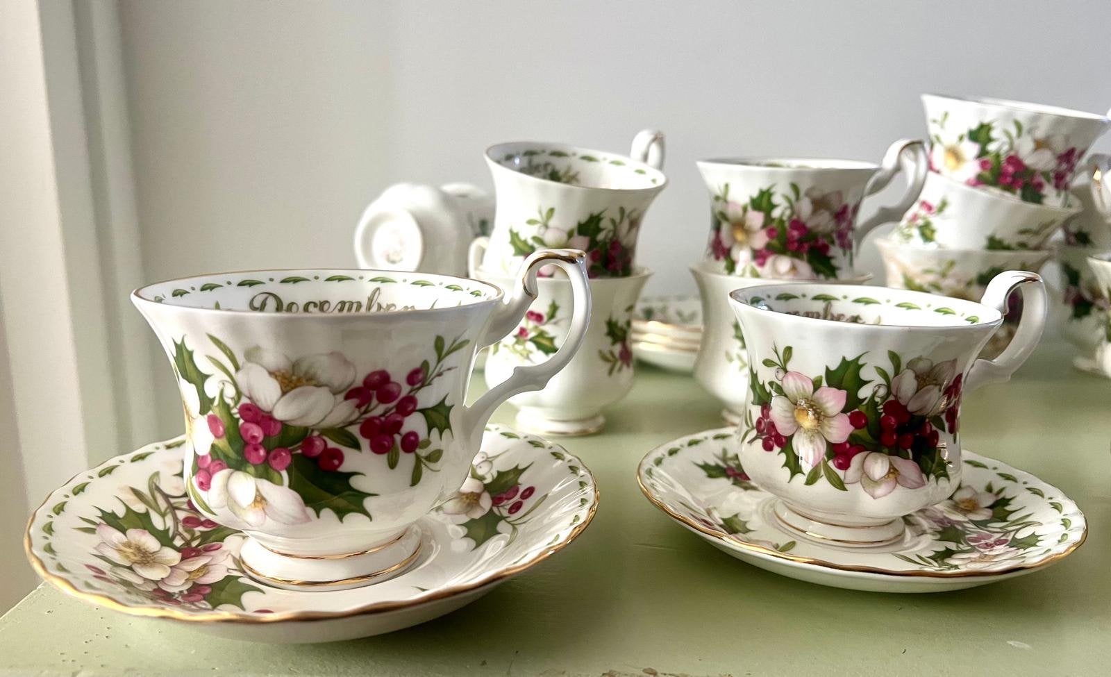 Servies Royal Albert December, Ophalen