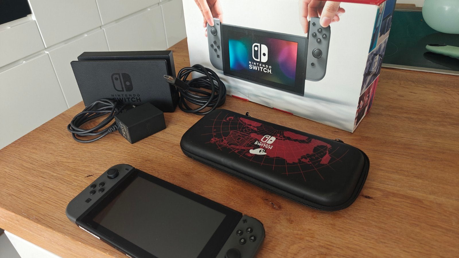 Nintendo Switch (V1) - Zo goed als nieuw, compleet met doos, Ophalen of Verzenden, Zo goed als nieuw, Met 2 controllers, Switch Original