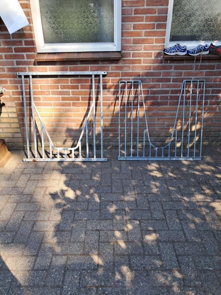 Weefrek, Dieren en Toebehoren