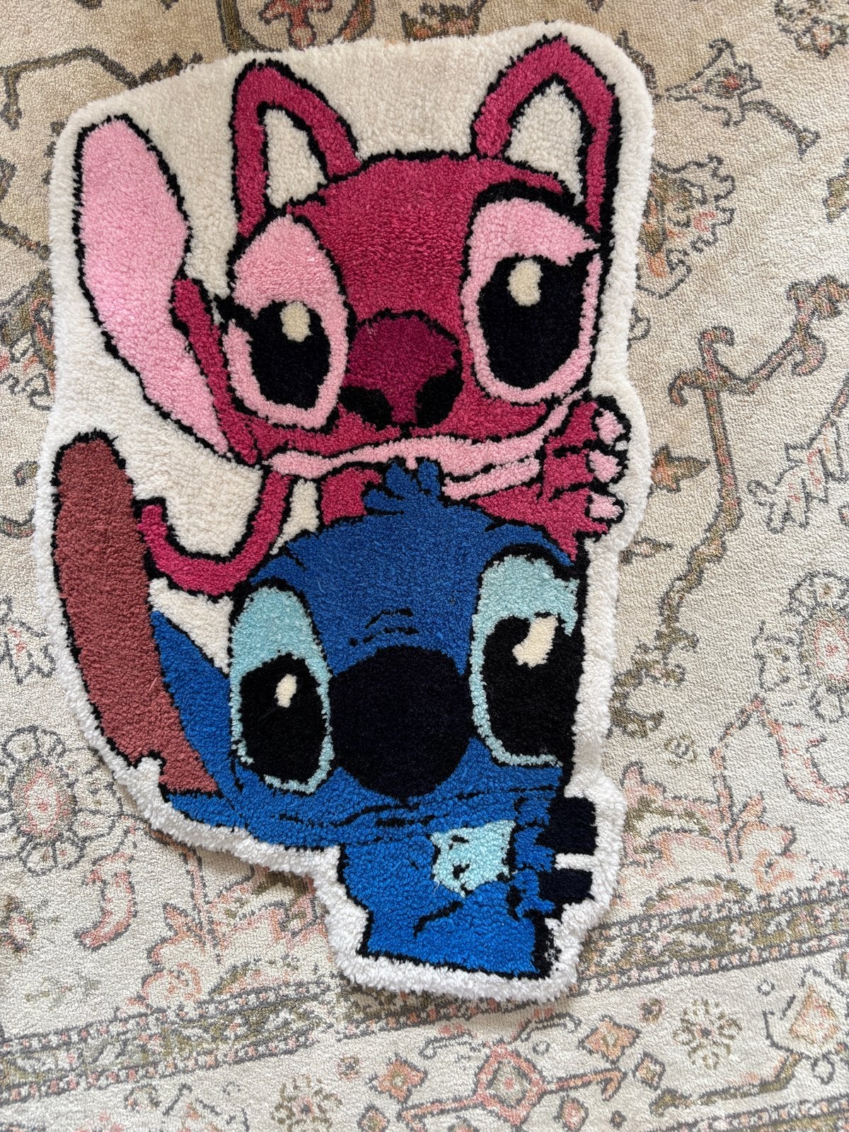 Getuft kleed Angel & Stitch - 62x38,5 cm, Minder dan 50 cm, 50 tot 100 cm, Ophalen of Verzenden, Zo goed als nieuw
