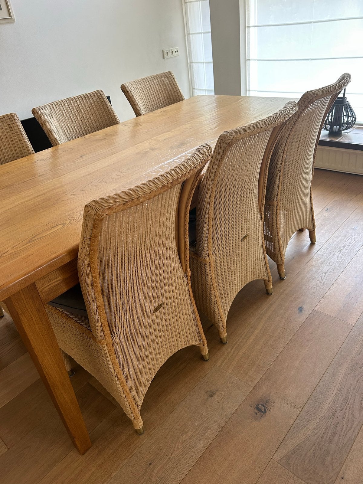 Eikenhouten eettafel met 6 Lloyd Loom stoelen, Ophalen, Gebruikt, Eikenhout, Vijf personen of meer