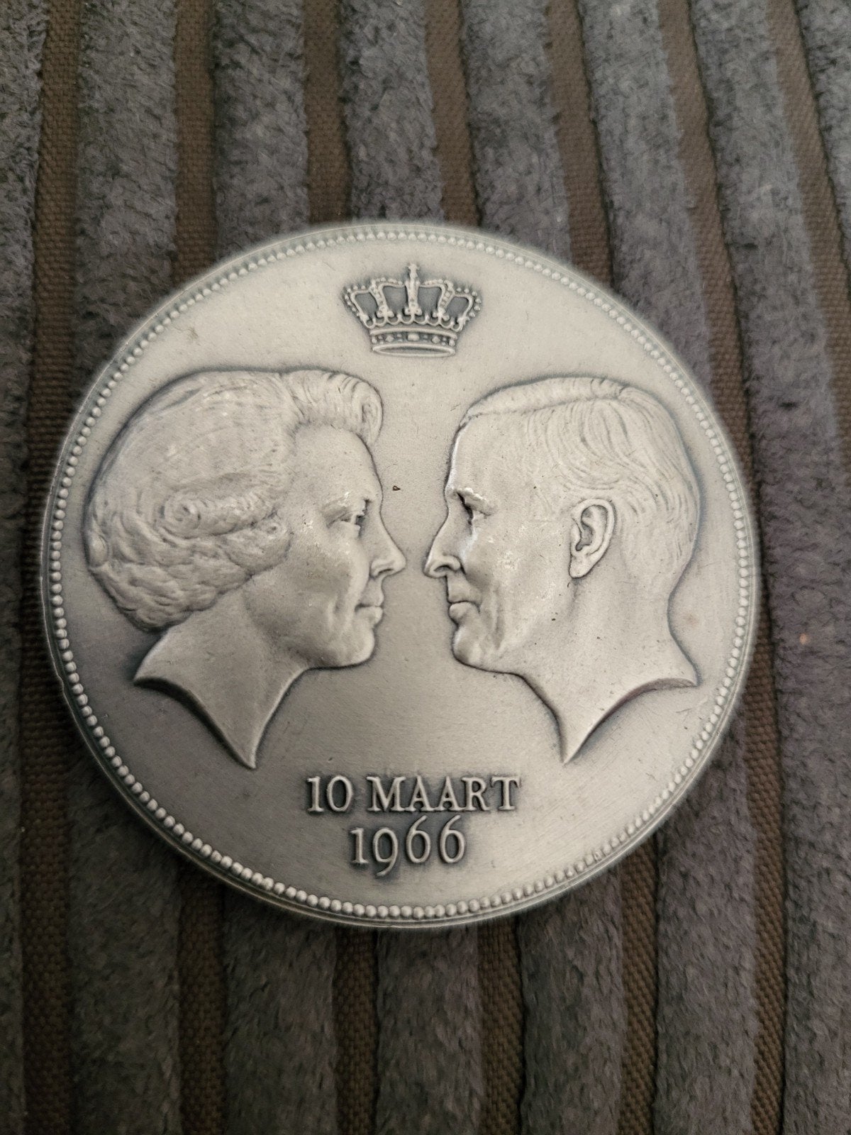 Zilveren Penning Huwelijk Beatrix en Claus 1966 - 59 gram, Ophalen of Verzenden