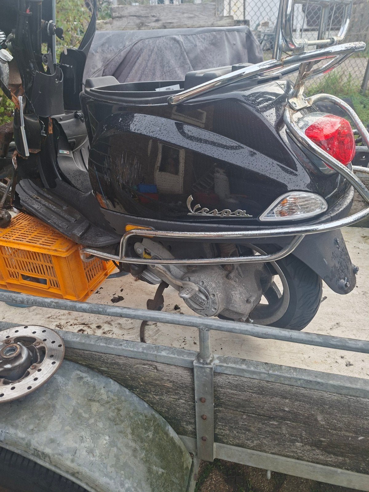 Vespa LX50 4T Schade Scooter - Motor Loopt Goed, Fietsen en Brommers, Ophalen of Verzenden, Gebruikt, Benzine, Vespa LX