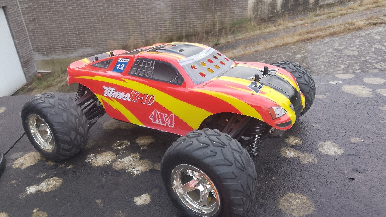 1:10 4WD Brushless RC auto RTR, Gebruikt, Auto offroad, Schaal 1:10, RTR (Ready to Run)