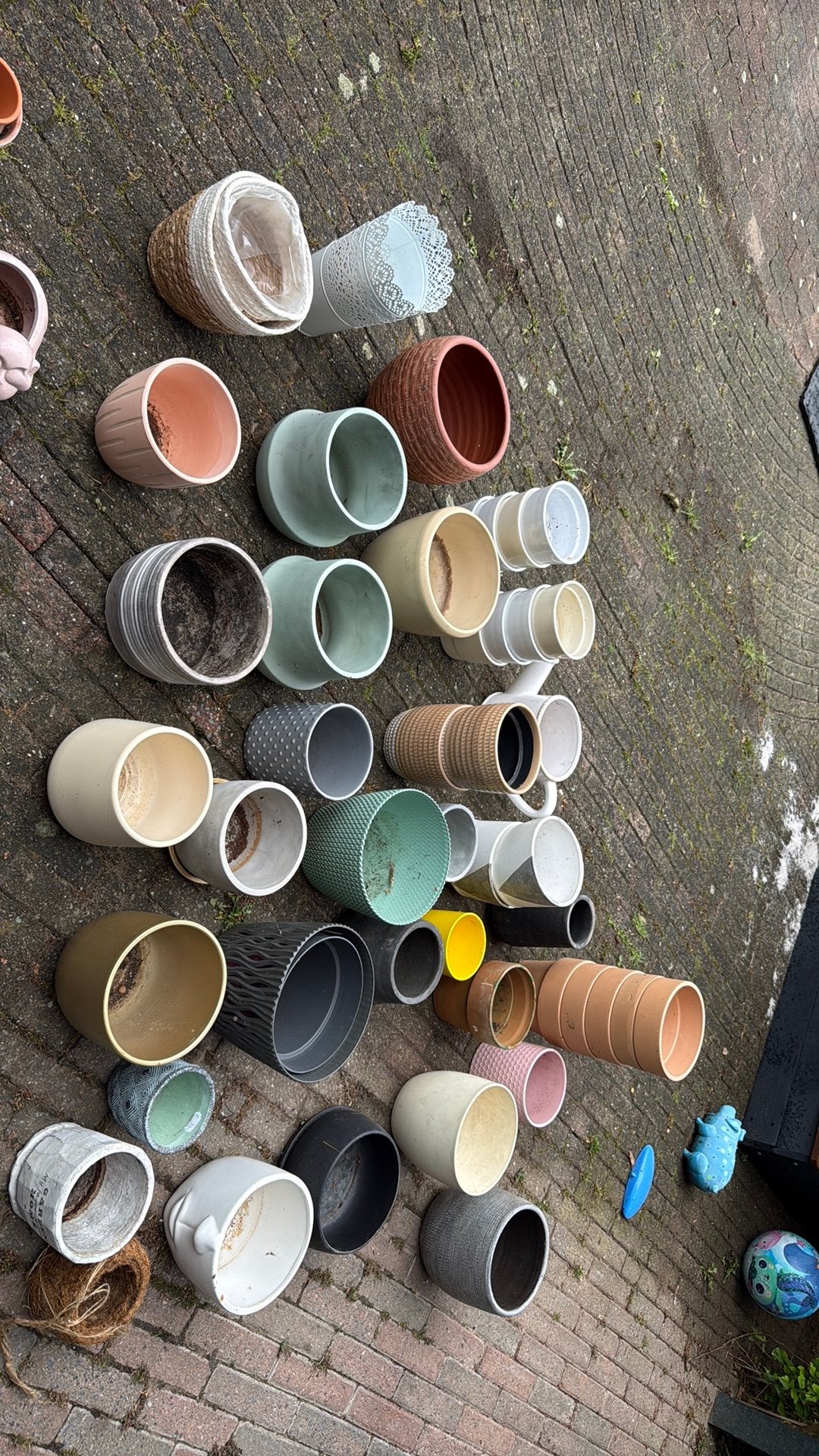 Set van rond 80 potten, Tuin en Terras, Bloempotten, Ophalen, Gebruikt, Rond, Binnen