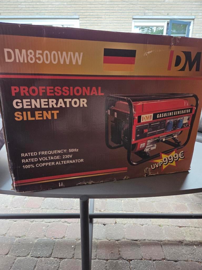 Nieuw in doos: DM8500WW Professional Silent Generator, Doe-het-zelf en Verbouw, Aggregaten, Benzine, Nieuw, Ophalen of Verzenden