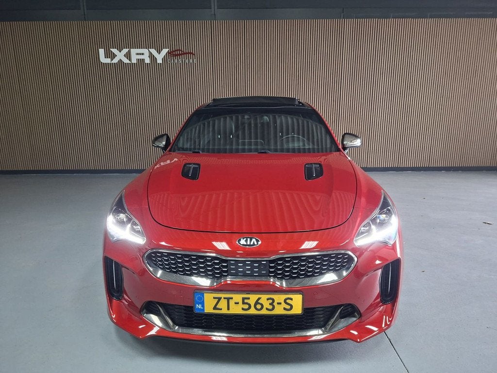 Kia Stinger 2.0 T-GDI GT-Line | Clima | Navi | Pano | Cruise, Auto's, Kia, Automaat, 1998 cc, Achterwielaandrijving, Gebruikt