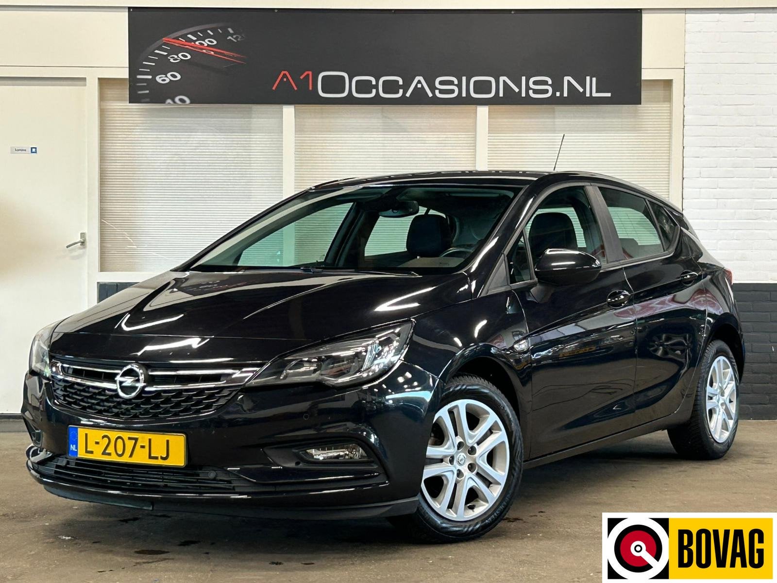Opel Astra 1.4 Innovation (bj 2016), Stof, Gebruikt, 150 pk, 620 kg