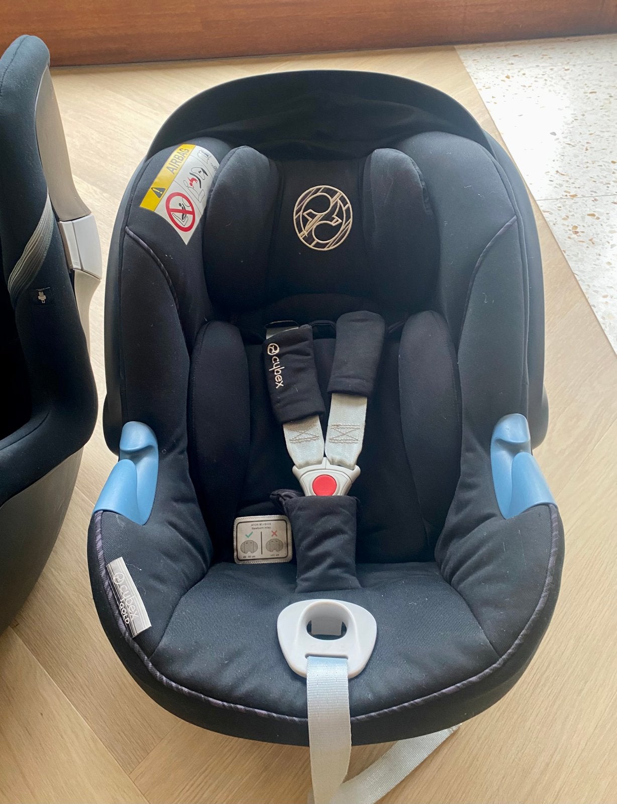 Cybex Aton M -i-Size, Kinderen en Baby's, Autostoeltjes, Ophalen, Zo goed als nieuw, Isofix, 0 t/m 13 kg