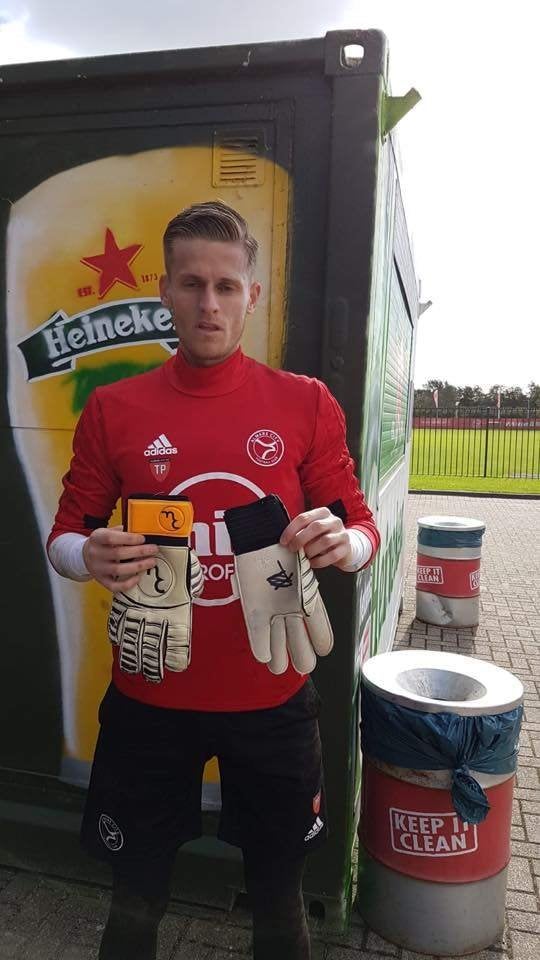 matchworn handschoenen te koop ophalen in utrecht, Ophalen, Zo goed als nieuw, Overige binnenlandse clubs, Shirt